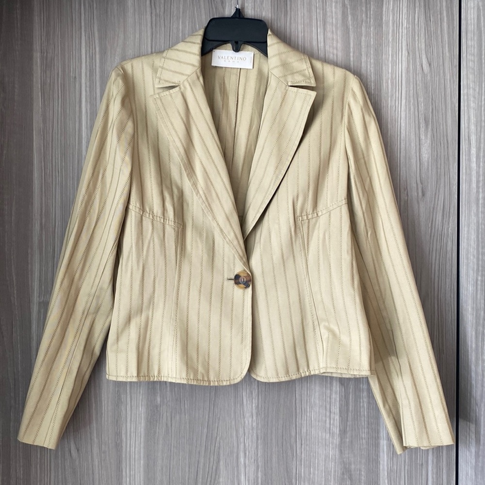 Valentino Roma blazer. Lightweight and in like-new condition.